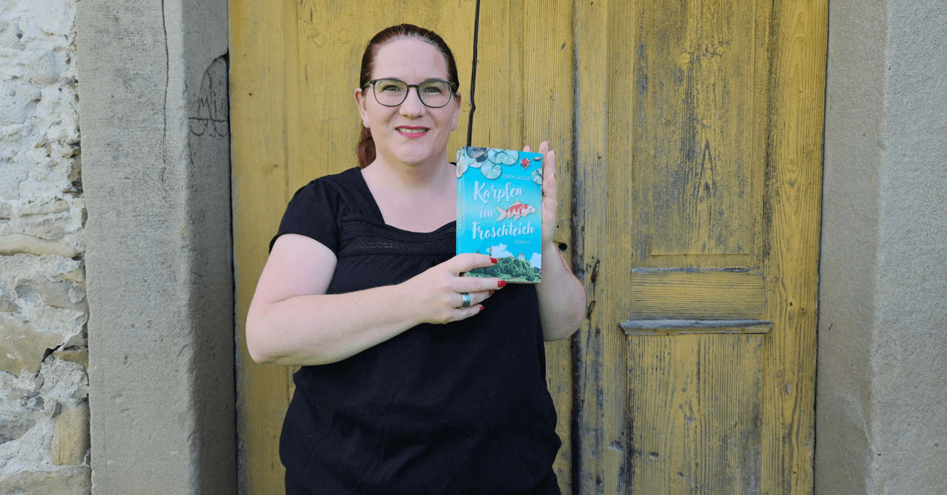 Edith Gould mit ihrem Debütroman "Karpfen im Froschteich"